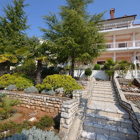 Apartments Slavica Rabac Esterno foto
