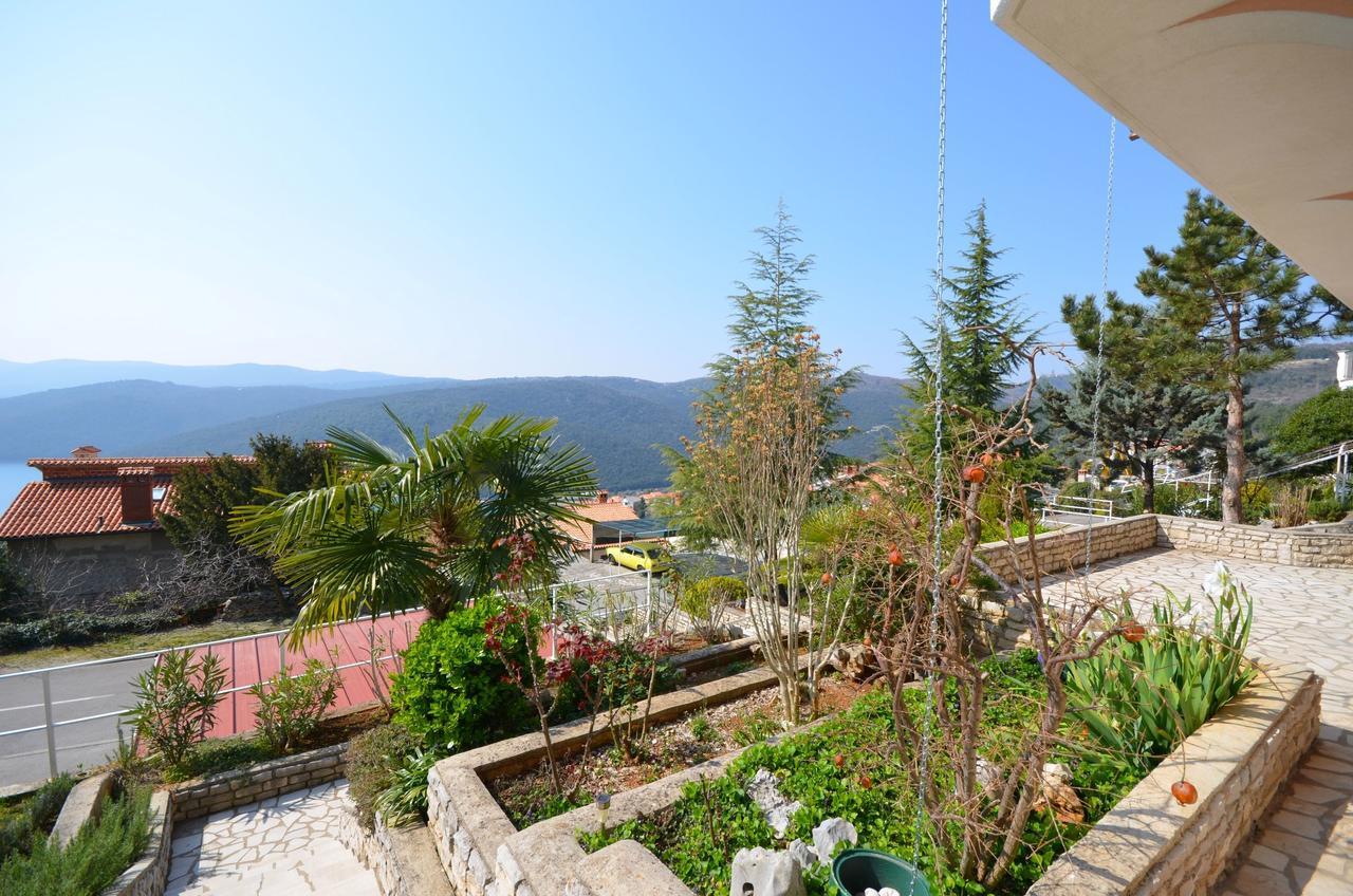 Apartments Slavica Rabac Esterno foto