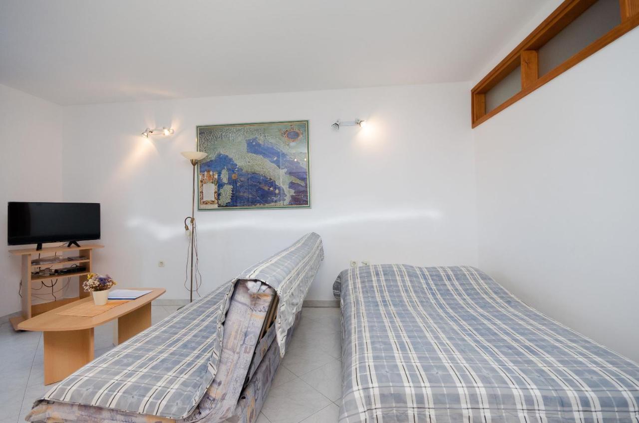Apartments Slavica Rabac Esterno foto