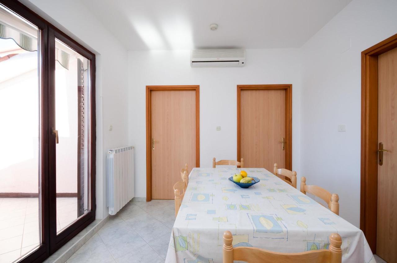 Apartments Slavica Rabac Esterno foto