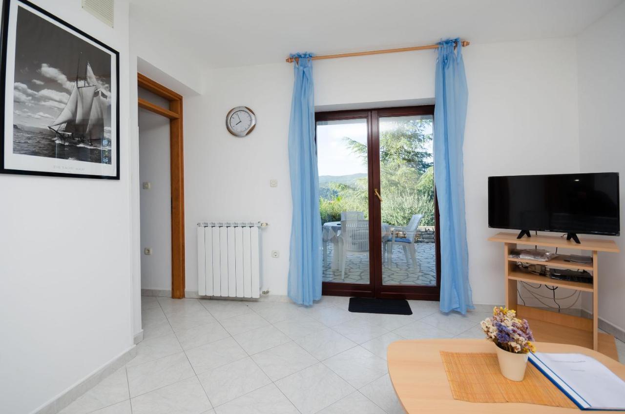 Apartments Slavica Rabac Esterno foto